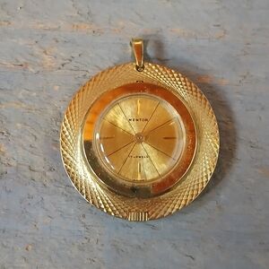 Vintage Gold Tone Mentor Mechanical Wind Up Pendant Watch 17 Jewels Swiss Made